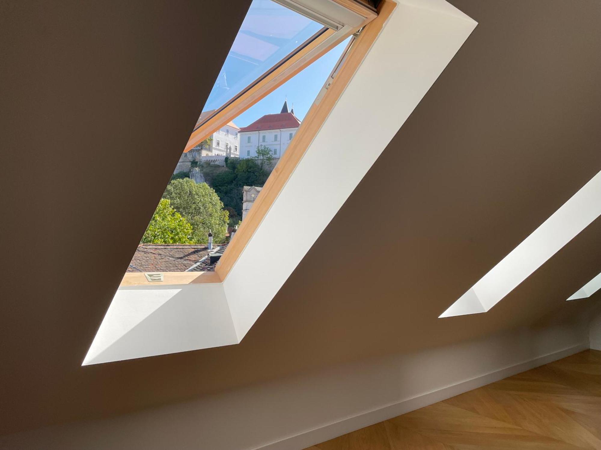 Frida Apartman, Exkluziv Varpanoramaval, A Belvaros Sziveben, Ingyenes Parkolassal Veszprém Exterior foto